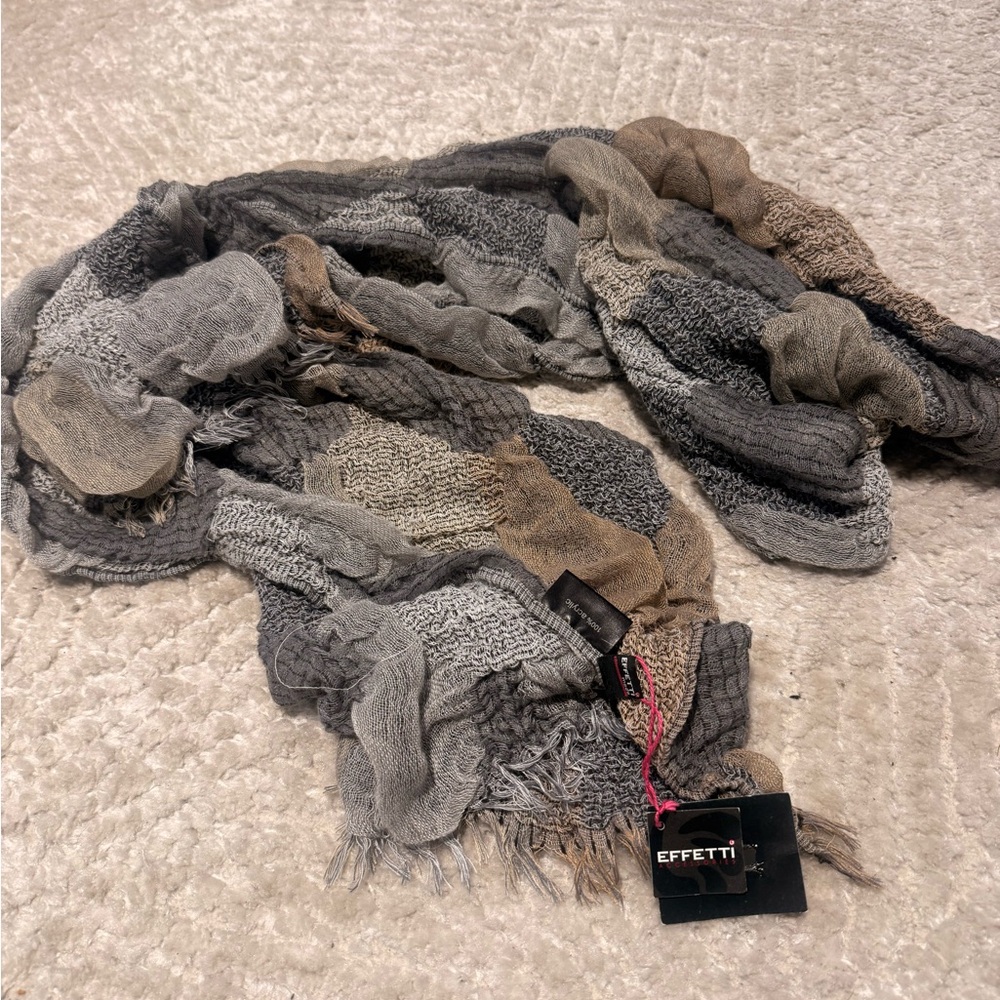 Gray and Tan Women's Scarf